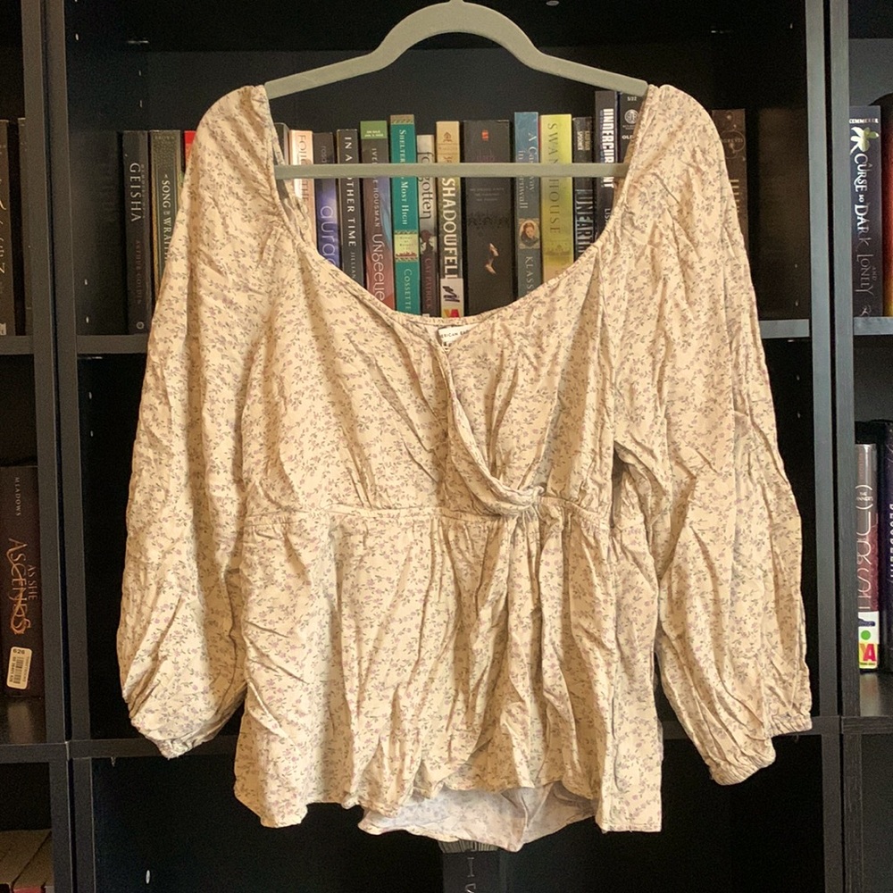 American Eagle Floral Blouse